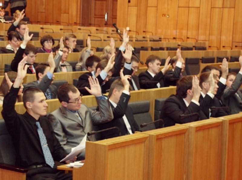 Очередная сессия Молодежного парламента